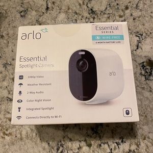Alto Wireless Essential Spotlight Camera